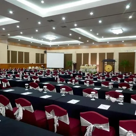 Grand Cempaka Business Hotel-2